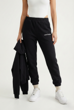 The Signature Jogger – Midnight black